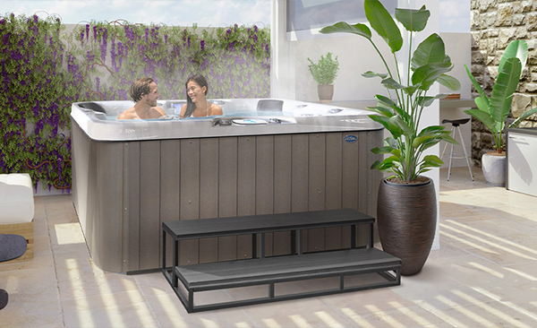 Escape™ Spas Kanasas hot tubs for sale